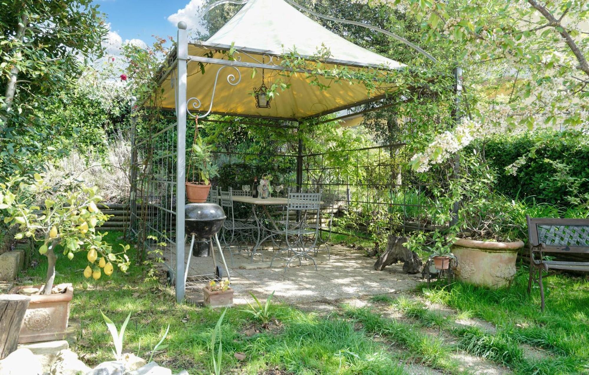 Stunning Home In Chianciano Terme With Wifi Extérieur photo